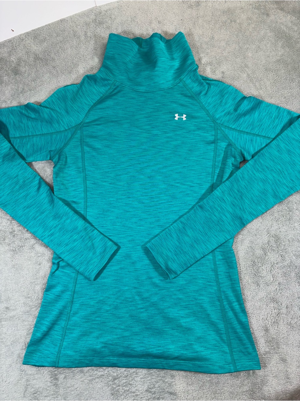 Under Armour ColdGear Long Sleeve Fitted Cozy Neck Top - Small
